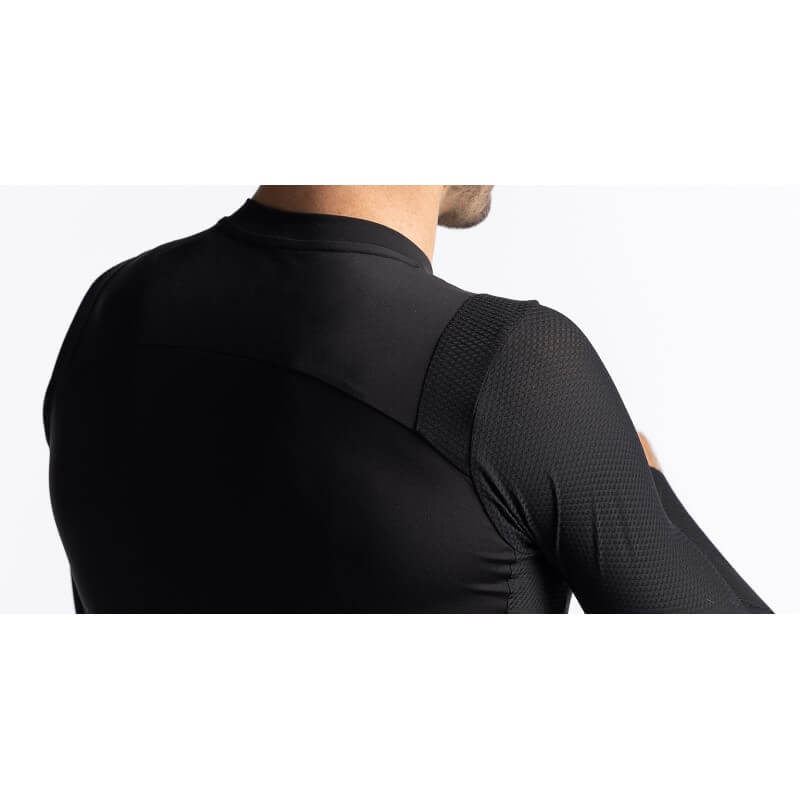 DETALLE-MAILLOT-CICLISMO-MIDSEASON-EDGE-NEGRO-1