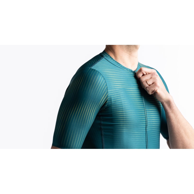 DETALLE-MAILLOT-CICLISTA-MANGA-CORTA-KROSS-LATITUDE-4